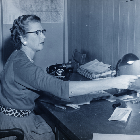 historic image of rsl receptionist circa 1950s